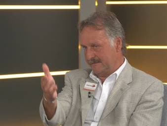 Im Doppelpass 2. Bundesliga wird der finale Wechsel von Robert Lewandowski vom FC Bayern zum FC Barcelona diskutiert. 