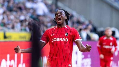 Laut unserem Freiburg Hoffenheim Tipp wird der SCF (im Bild Johan Manzambi) auch gegen die TSG jubeln