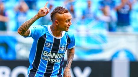 Gremio v Flamengo - Brasileirao Series A 2017