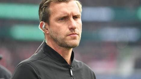 Nach dem VAR-Wirbel in Leverkusen und den Aussagen von Schiedsrichterboss Knut Kircher im Stahlwerk Doppelpass ist Eintracht Frankfurts Sportvorstand Markus Krösche verärgert