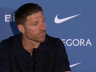 Xabi Alonso feierte seine erste Trainingseinheit bei Chelsea. Mittelfeldstar Alejandro Garnacho fehlte und scheint auch nicht mehr zu den Blues zurückzukehren.