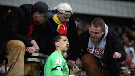Rene Adler und Co. mussten sich nach der Pleite in Frankfurt von den Fans deutliche Worte anhören