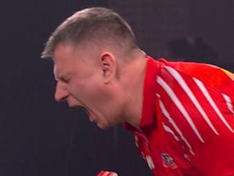 Krzysztof Ratajski bezwingt mit Ryan Joyce die Nummer 24 der Setzliste und eröffnet so die Nachmittagssession der Darts-WM mit einer weiteren Überraschung.