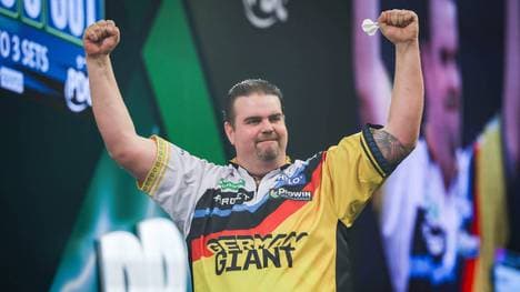 Gabriel Clemens gewinnt seinen ersten PDC-Titel