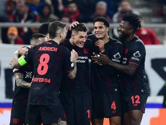 Patrik Schick brachte Leverkusen mit seinen zwei Toren gegen Olympiakos auf die Siegerstraße. Trainer Kasper Hjulmand zeigt sich vor allem vom ersten Treffer begeistert.