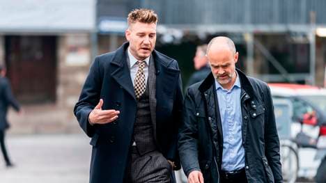 Nicklas Bendtner (l.) muss eine 50-tägige Gefängnisstrafe verbüßen