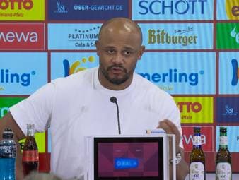 Jamals Musiala scheint sich gegen Mainz den Verletzungsfrust von der Seele zu schießen. Sein Trainer Vincent Kompany freut sich mit dem Bayern-Juwel. Doch trotzdem ist immer noch Vorsicht geboten.