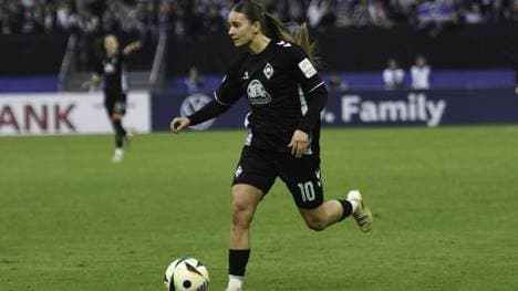 Mahmoud bleibt Werder Bremen treu