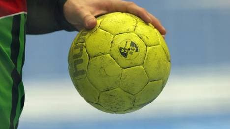 Anwärter haben vorbehaltlich die Lizenz erhalten