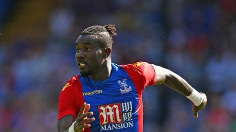 Pape Souare von Crystal Palace wurde bei einem Unfall schwer verletzt