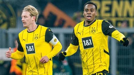 Jamie Gittens (r.) und Julian Brandt sind zurück in der BVB-Startelf
