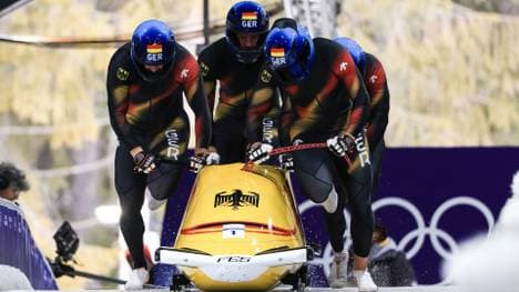 Johannes Lochner holte Olympia-Gold im Zweier- und Viererbob