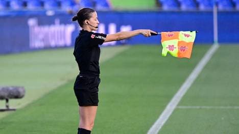 Die Schiedsrichterinnen in Spanien beeenden ihren Streik