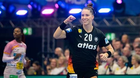 Deutschland zieht ungeschlagen ins Viertelfinale ein 