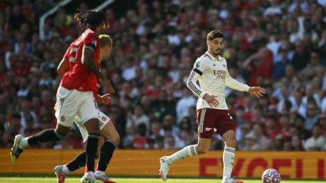 Nationalspieler Kai Havertz (r.)