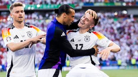 Florian Wirtz (r.) ragte nach seiner Einwechslung heraus