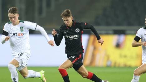 Lindström steht für die Eintracht in der Startformation
