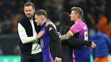 Bundestrainer Nagelsmann mit Kimmich und Kroos