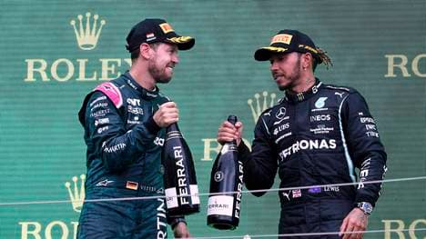 Sebastian Vettel (l.) äußert sich zu Lewis Hamiltons (r.) Wechsel zu Ferrari
