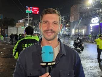 Es war eines der wildesten Spiele bei dieser Weltmeisterschaft. Mexiko und England trennen sich 2:3 und Sport1-Reporter Manfred Sedlbauer war mittendrin. 