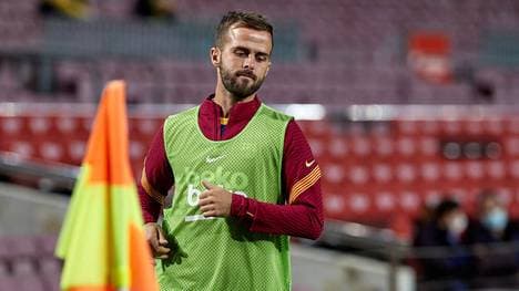 Miralem Pjanic findet sich bei Barca häufig auf der Ersatzbank wieder