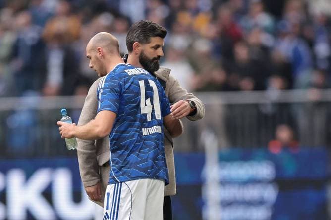 Schalke-Profi erleidet Kreuzbandriss