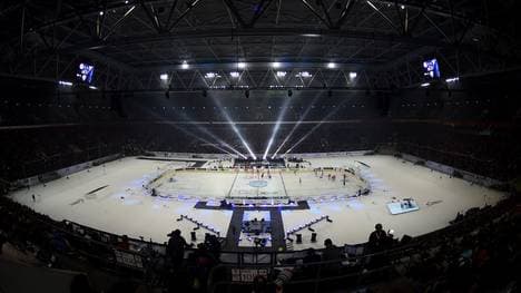 Duesseldorfer EG v Koelner Haie - DEL Winter Game