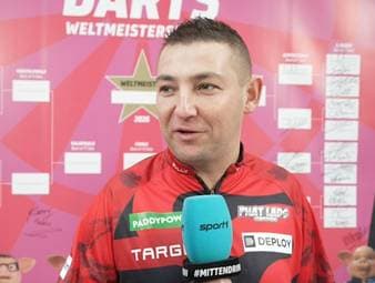 Nathan Aspinall spricht mit SPORT1 über seine Weihnachtstage, Karaoke mit deutschen Songs und darüber, was er besonders an Partys liebt.