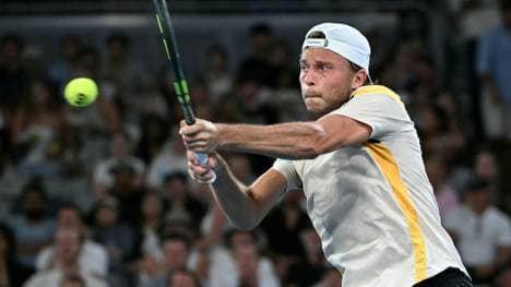 Alexandre Müller fordert Alexander Zverev heraus