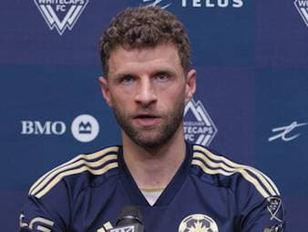 Thomas Müller hat mit den Vancouver Whitecaps gegen den FC Dallas sein erstes Spiel verloren und den Spitzenplatz in der Western Conference zum Abschluss der Hauptrunde der MLS verpasst. In den MLS-Playoffs werden die Whitecaps erneut auf Dallas treffen.