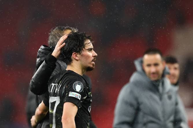 PSG bangt vor Bayern-Duell um Superstar