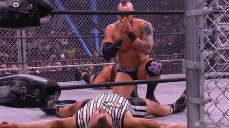 Shawn Spears verpasste MJF bei AEW Dynamite einen Stuhlschlag gegen den Kopf