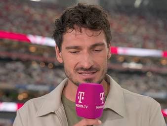 Mats Hummels lobt vor dem WM-Halbfinale zwischen Argentinien und England Lionel Messi über den grünen Klee. Dabei lässt er sich zu einem amüsanten Vergleich hinreißen.