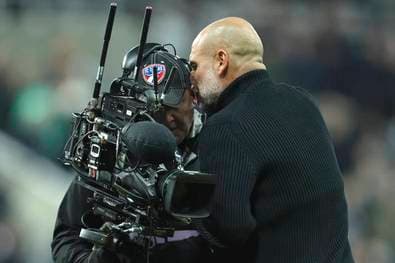 Der Kameramann kriegts ab! Guardiola verliert Nerven