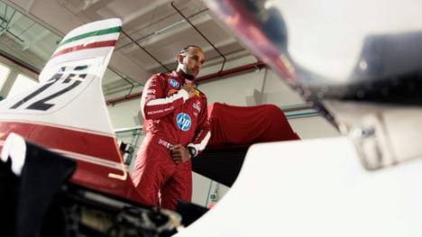Rennen im besonderen Look: Ferrari und Lewis Hamilton