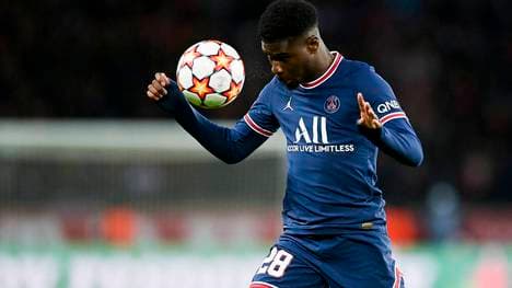 Eric Junior Dina Ebimbe von PSG ist auf dem Radar von Eintracht Frankfurt