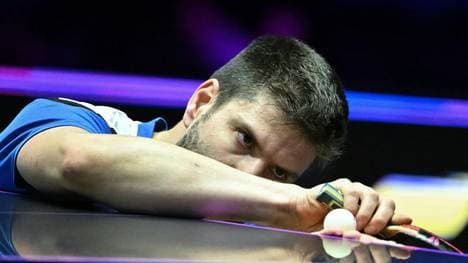 Ovtcharov hadert mit dem Material