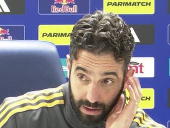 Man-United-Trainer Ruben Amorim reagierte heftig auf Fragen zu seiner Rolle und machte deutlich, dass er mehr als nur Trainer der Red Devils ist und im Amt bleibt.