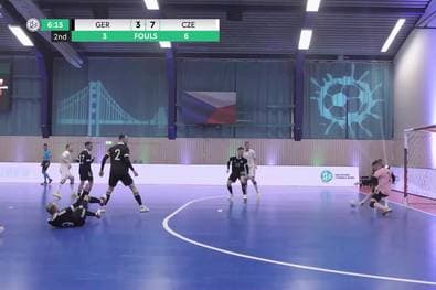 Vier Tore nach sieben Minuten: Spektakel beim Futsal