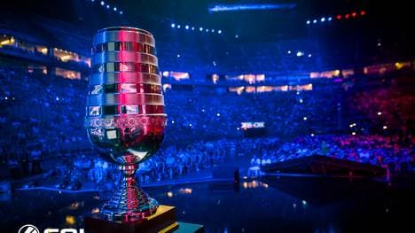 Die Trophäe der ESL ONE aus dem Jahr 2017