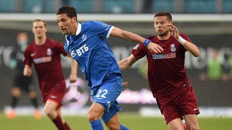 Kevin Kuranyi (l.) erzielt sein zehntes Saisontor