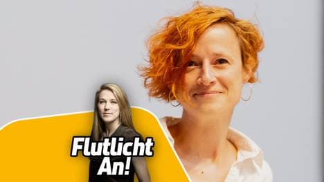 Daniela Wurbs (l.), Projektleiterin von "KickIn", der "Beratungsstelle Inklusion im Fußball", im Gespräch mit der Wortpiratin Mara Pfeiffer