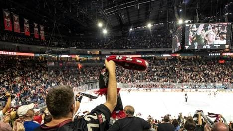 Die Haie dürfen nun doch vor heimischem Publikum spielen