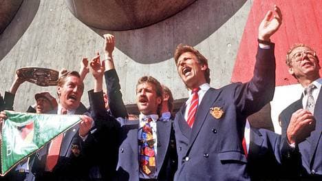 Christoph Daum (r.) gewann 1992 mit Stuttgart die deutsche Meisterschaft