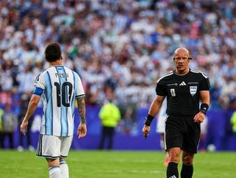 Große Aufregung um Messi-Szene