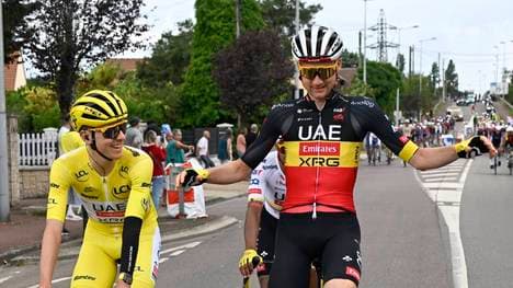 Tim Wellens und Tadej Pogacar (l.) 