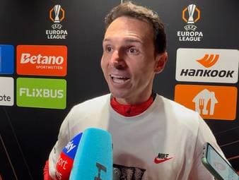 Der SC Freiburg steht im Finale der Europa League. Die langjährigen Breisgauer Nicolas Höfler und Lukas Kübler sprechen über den besonderen Moment, als feststand, dass sie mit ihrem SC nach Istanbul fliegen.