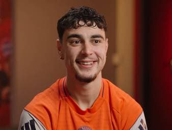 Mit dem Vergleich zu Toni Kroos wurde Aleksandar Pavlovic von Lothar Matthäus geadelt. Doch der Bayern-Star hat noch weitere Vorbilder, die sein Spiel prägen.