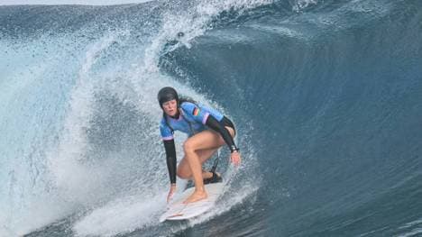 Viertelfinale verpasst: Surferin Camilla Kemp