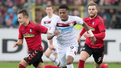 Leon Bailey (M.) konnte sich nicht wie gewohnt in Szene setzen